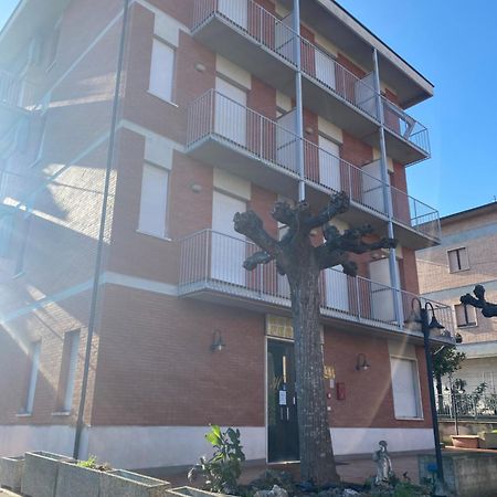 Hotel Ferrara Chianciano Terme Extérieur photo