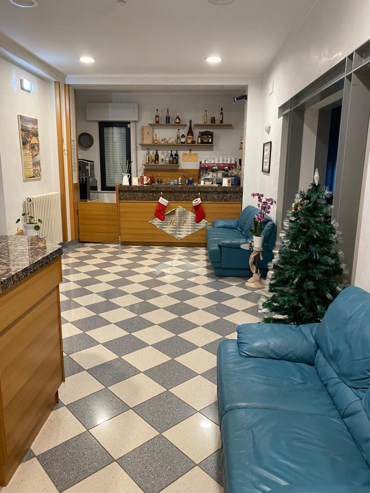 Hotel Ferrara Chianciano Terme Extérieur photo